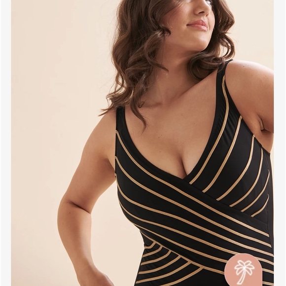 Gottex Embrace cross front one piece swimsuit - Picture 3 of 4